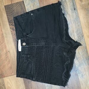 Zara Trafaluc Black Denim Raw Hem Embroidered Shorts, Size 4